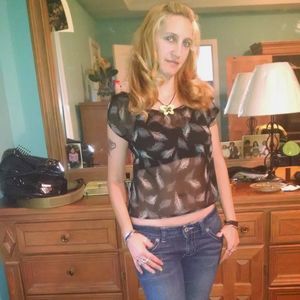 Meet your Posher, Janet